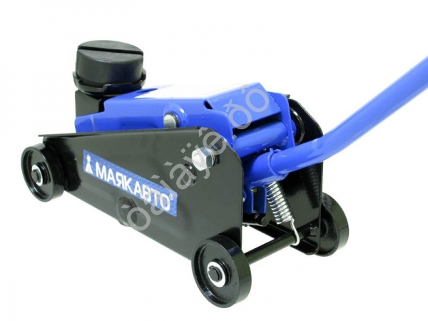 Домкрат гидравлический подкатной 2,5т h=145-400мм МАЯКАВТО™ /1_