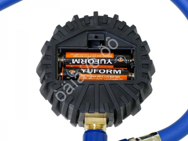 Пистолет для подкачки колес с электрон. манометром DG-004 М5  1/10/50_