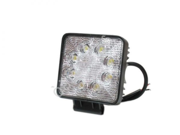 Фара светодиод. дополнит. 8 Cree smd 24 Вт, 10-30 В, квадратн. дл.110мм 1/20_ Фара светодиод. дополнит. 8 Cree smd 24 Вт, 10-30 В, квадратн. дл.110мм 1/20_