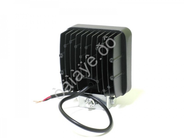 Фара светодиод. дополнит. 16 Cree smd 48 Вт, 10-30 В, квадратн.,дл.105мм 1/20_