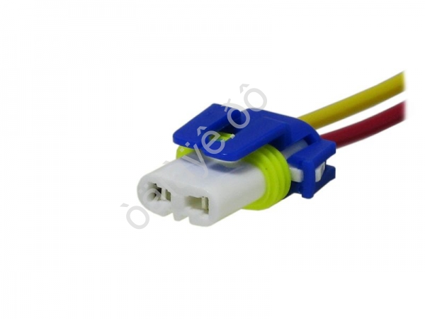 Патрон под лампу HB3 (9005) с проводами 1323А/10 Патрон под лампу HB3 (9005) с проводами 1323А/10