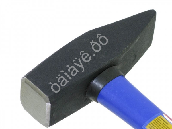 Молоток слесарный 1000гр. с пластиковой рукояткой МАЯКАВТО™1/18_ Молоток слесарный 1000гр. с пластиковой рукояткой МАЯКАВТО™1/18_