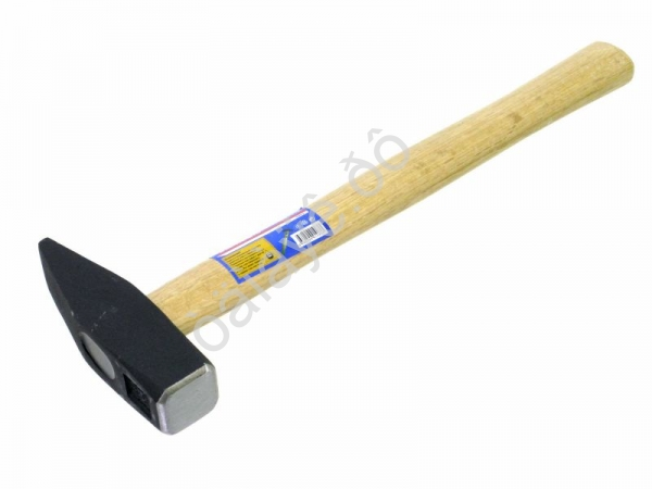 Молоток слесарный 800гр. с деревянной  рукояткой МАЯКАВТО™1/18_