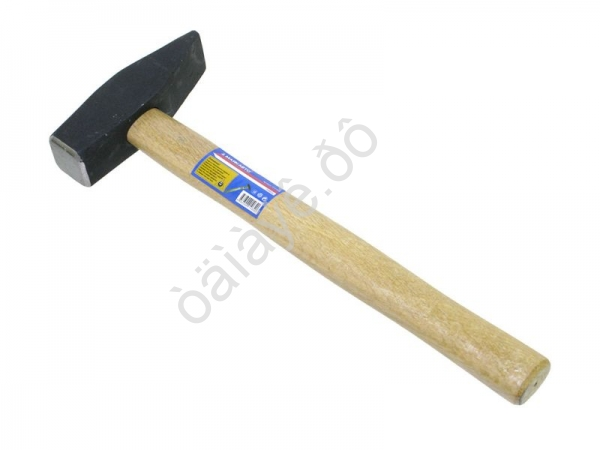 Молоток слесарный 1000гр. с деревянной рукояткой МАЯКАВТО™1/18_ Молоток слесарный 1000гр. с деревянной рукояткой МАЯКАВТО™1/18_