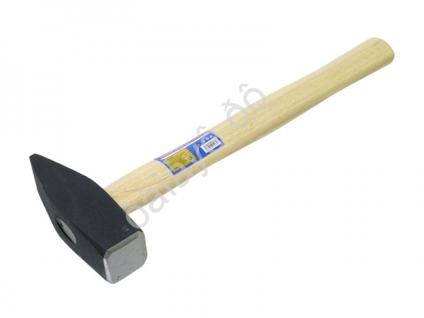 Молоток слесарный 1500гр. с деревянной  рукояткой МАЯКАВТО™1/12_