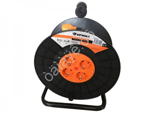 Удлинитель силовой на катушке с зазем, 3х1,0мм, 25м, 4 гнезда ЕРМАК /1/4 Удлинитель силовой на катушке с зазем, 3х1,0мм, 25м, 4 гнезда ЕРМАК /1/4